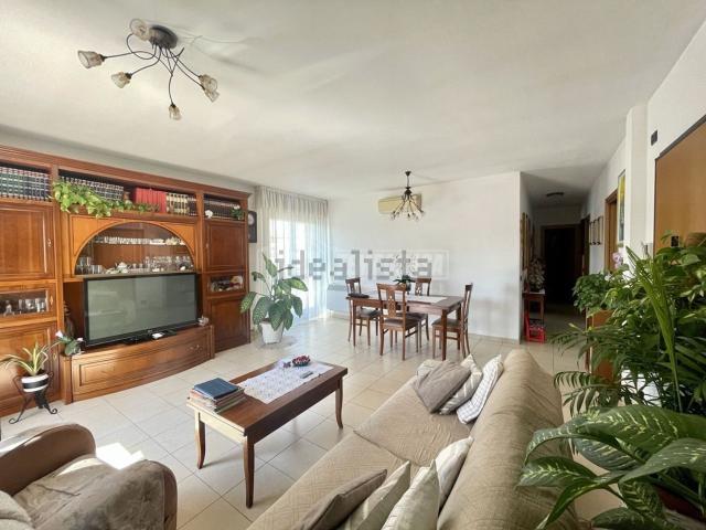 Appartamento in vendita a Pieve Emanuele, Lombardia