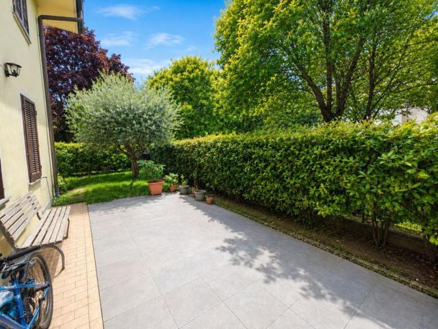 Appartamento in vendita a Coccaglio, Lombardia