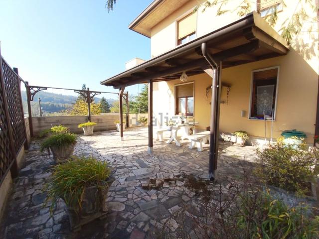 Appartamento in vendita a Godiasco Salice Terme, Godiasco