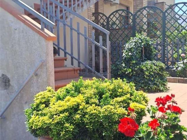 Appartamento in vendita a Izzalini, Umbria