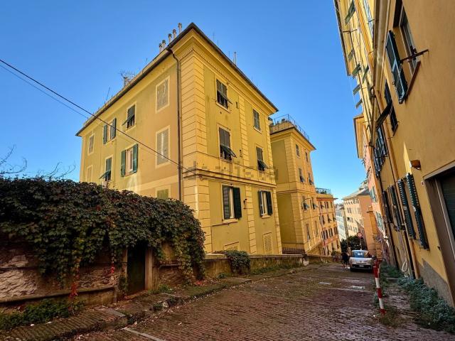 Appartamento in vendita a Centro Est, Serra Riccò