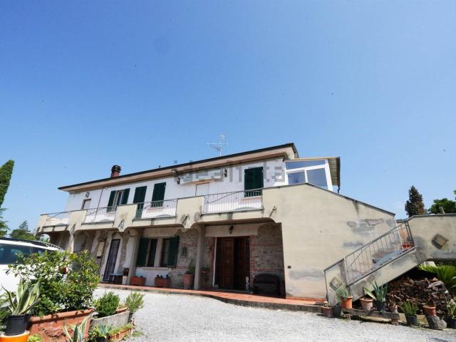 Appartamento in vendita a Pontenuovo, Pistoia