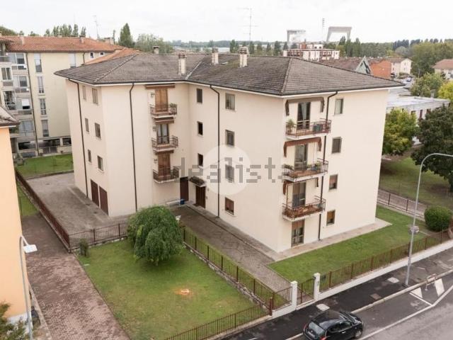 Appartamento in vendita a Colle Aperto, Mantova