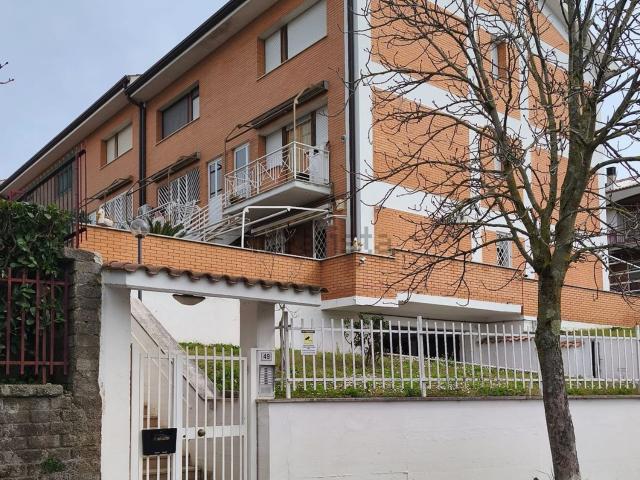 Appartamento in vendita a Montecagnoletto, Genzano di Roma