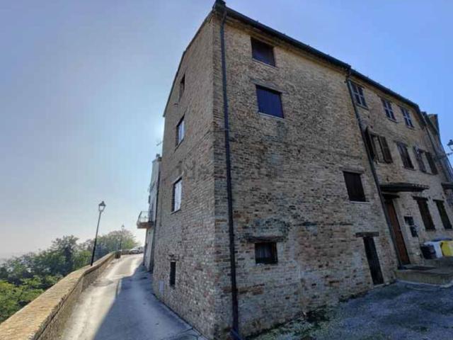 Appartamento in vendita a Trecastelli, Marche