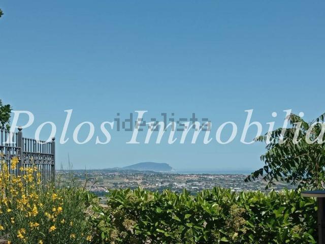 Appartamento in vendita a Fosse, Marche