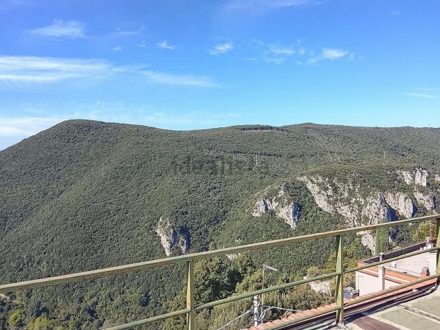 Appartamento in vendita a La Scogliara, Narni