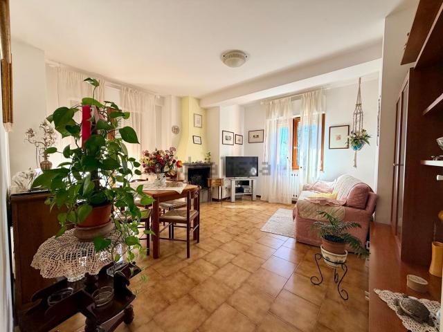 Appartamento in vendita a Villaggio residenziale Il Girasole, Corciano