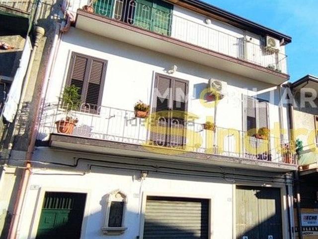 Appartamento in vendita a Paternò, Sicilia