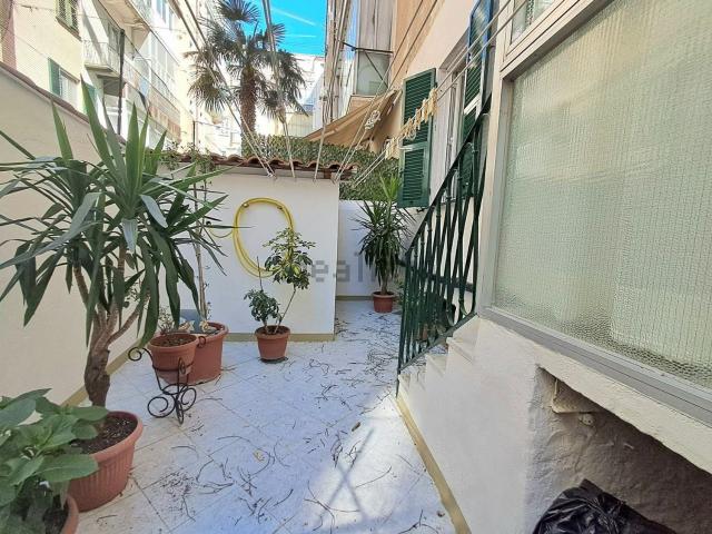 Appartamento in vendita a Oltreletimbro, Albisola Capo