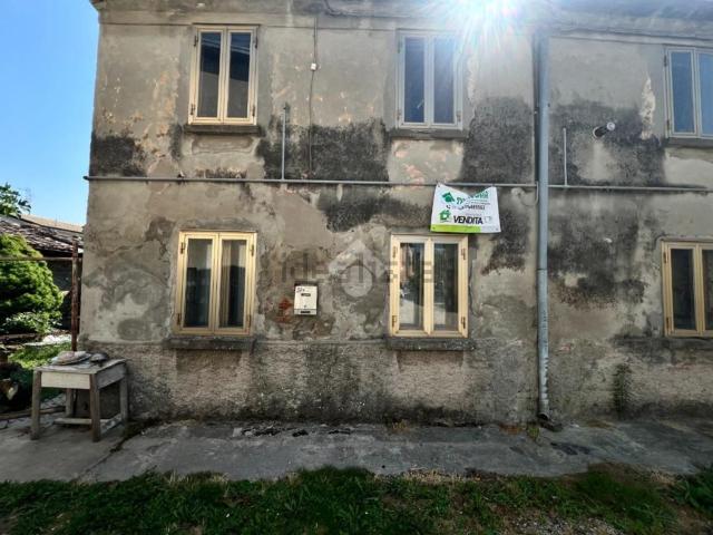 Appartamento in vendita a Gonzaga, Mantova