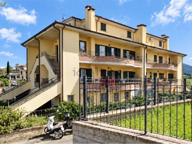 Appartamento in vendita a Paparano, Vitorchiano