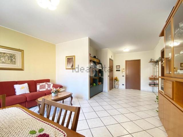 Appartamento in vendita a Baranzate, Milano