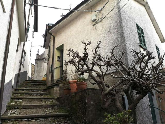 Appartamento in vendita a Maissana, Liguria