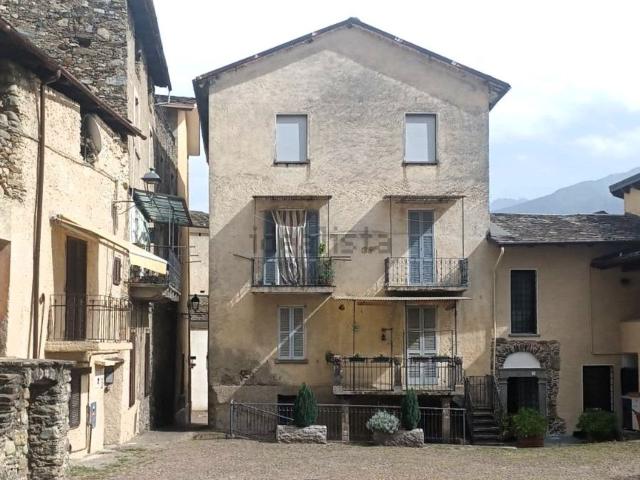 Appartamento in vendita a Montagna In Valtellina, Lombardia