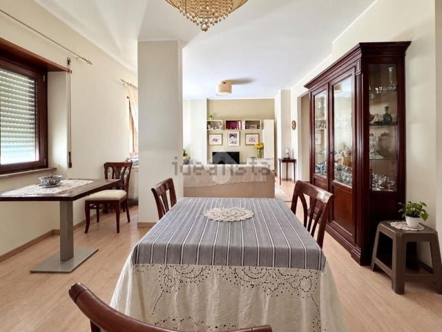 Appartamento in vendita a Roges, Rende
