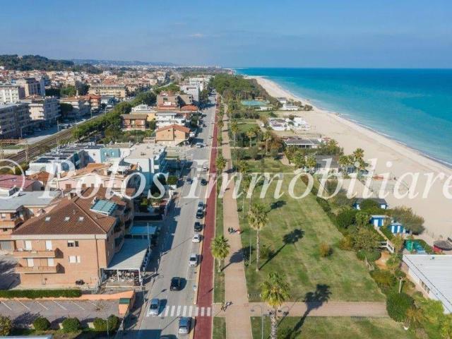 Appartamento in vendita a Centro, Marche