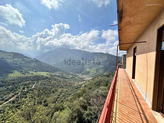Appartamento in vendita a Caronia, Sicilia