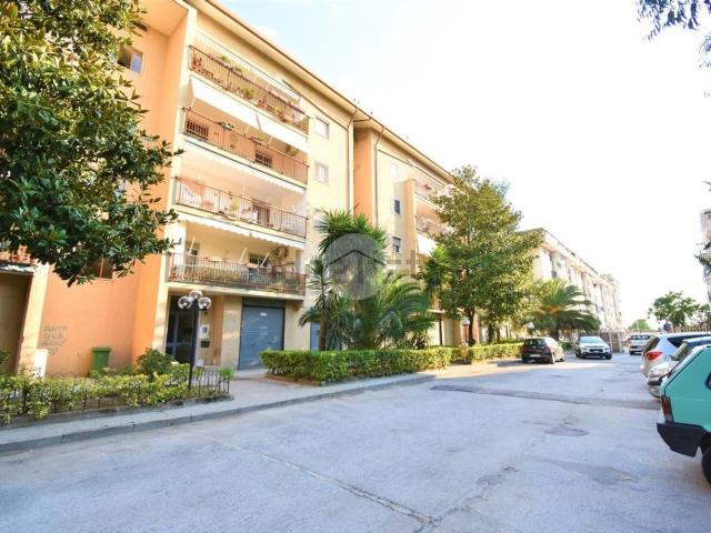 Appartamento in vendita a Pollena Trocchia, Napoli