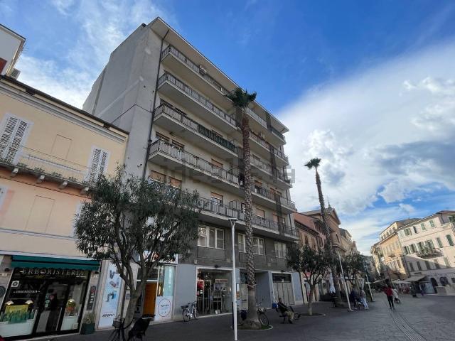Appartamento in vendita a Albula centro, Marche