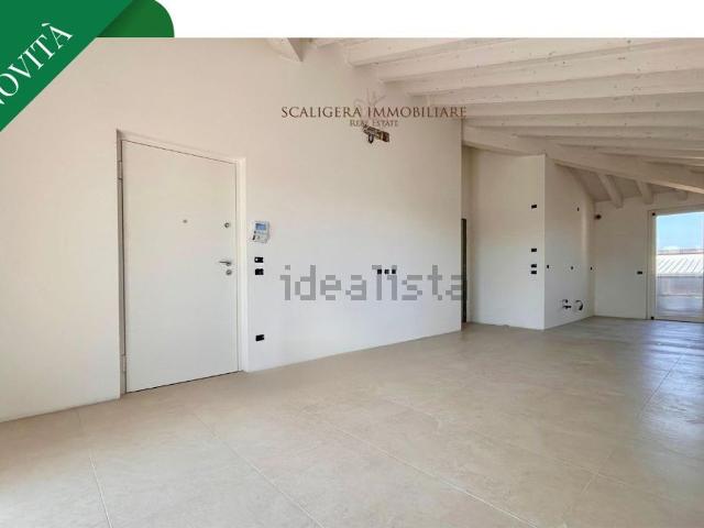 Attico in vendita a Caldiero, Veneto