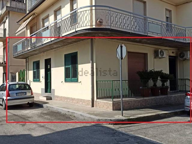Appartamento in vendita a Calabria, Reggio Calabria