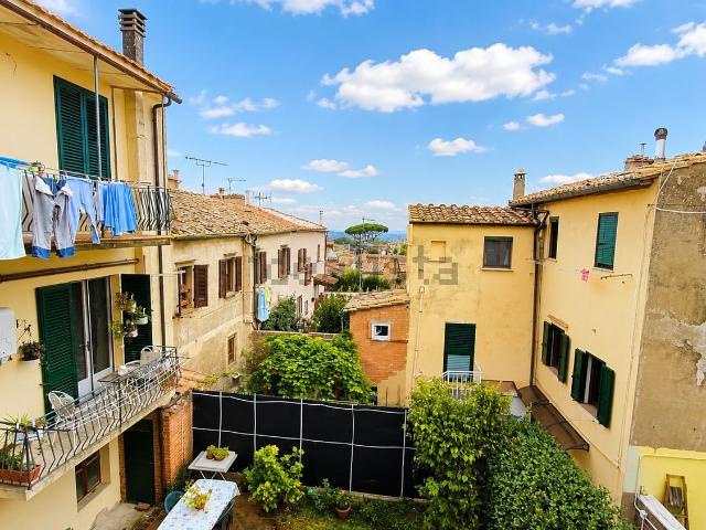 Appartamento in vendita a Volterra, Pisa
