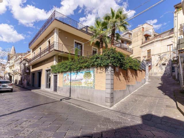 Appartamento in vendita a Bronte, Catania