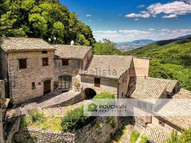 Appartamento in vendita a Spoleto, Umbria
