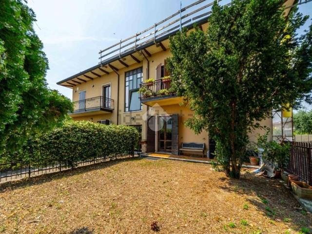 Appartamento in vendita a Monzambano, Lombardia