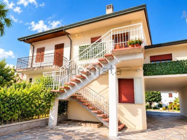 Appartamento in vendita a Caonada, Montebelluna