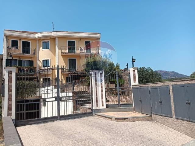 Appartamento in vendita a Belpasso, Catania