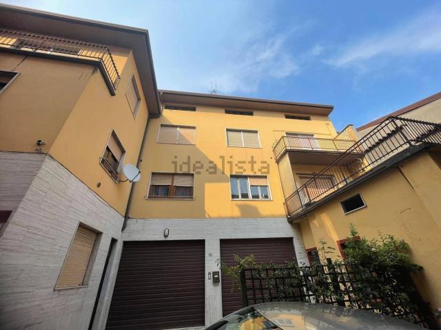 Appartamento in vendita a Semonte, Vertova