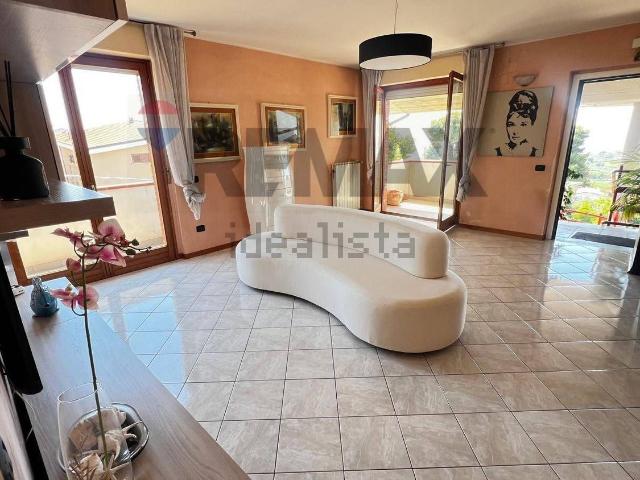 Appartamento in vendita a Città Sant'Angelo, Pescara