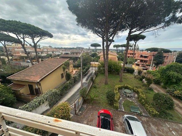 Appartamento in vendita a Piscinari, Roma Capitale