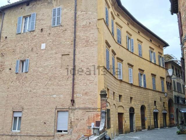 Appartamento in vendita a Contrada del Drago, Siena