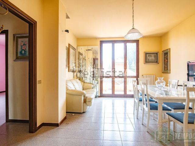 Appartamento in vendita a Senago, Lombardia