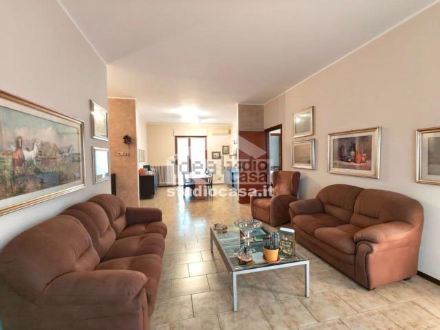 Appartamento in vendita a Crema, Lombardia