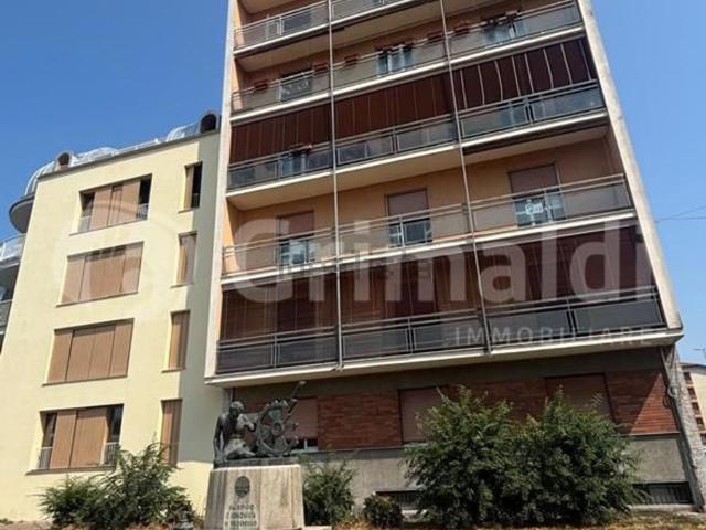 Appartamento in vendita a Abbiategrasso, Milano