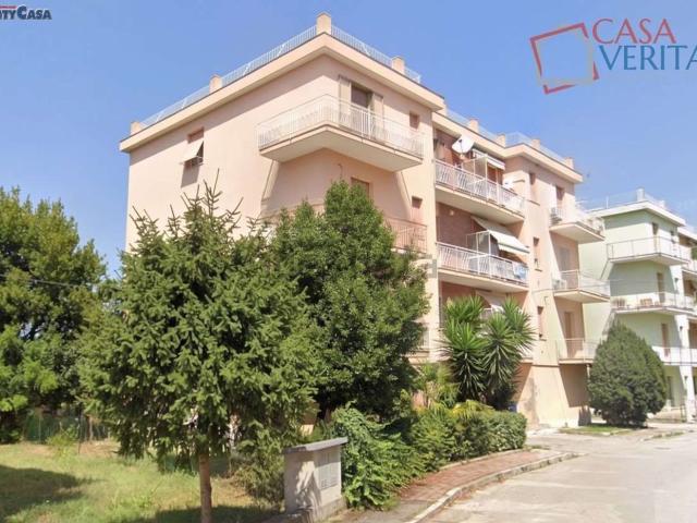Appartamento in vendita a Castelferretti, Falconara Marittima