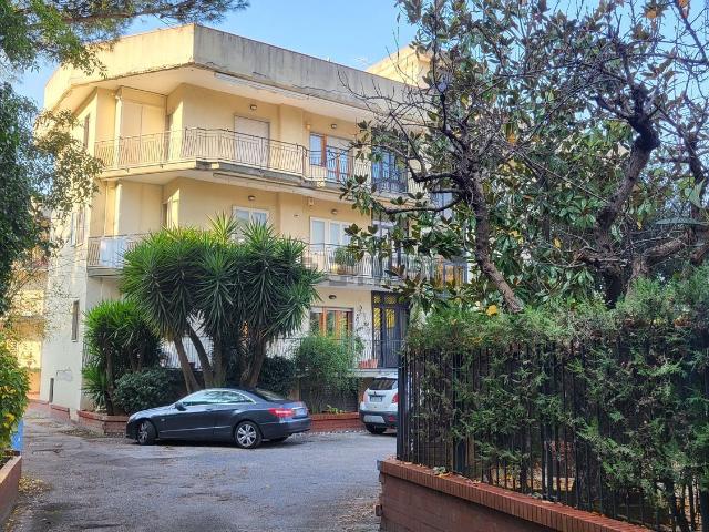 Appartamento in vendita a Casa Manzo, Salerno