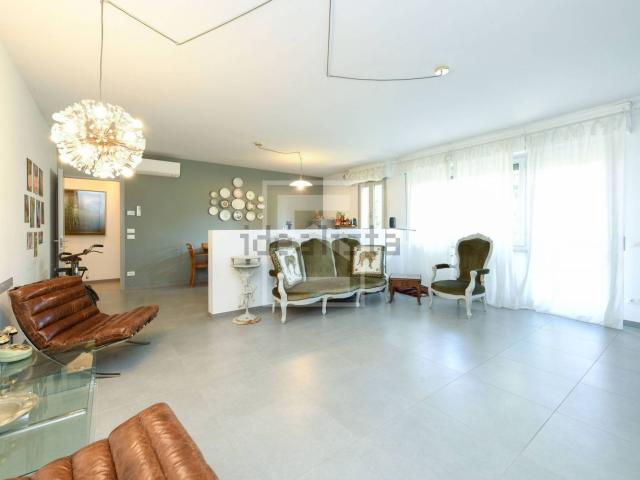 Appartamento in vendita a Lugana, Sirmione