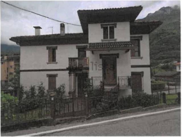 Appartamento in vendita a Longarone, Veneto