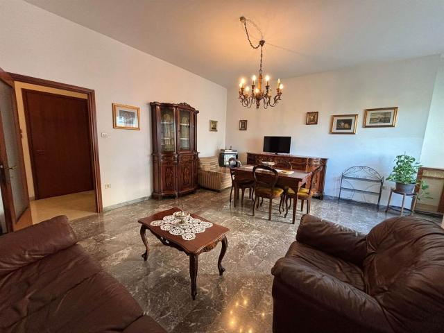 Appartamento in vendita a Quartiere Navile, Bologna