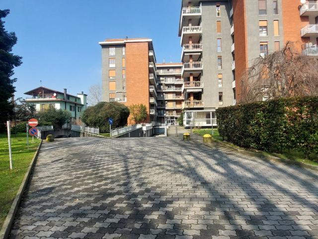 Appartamento in vendita a Monza, Casignolo