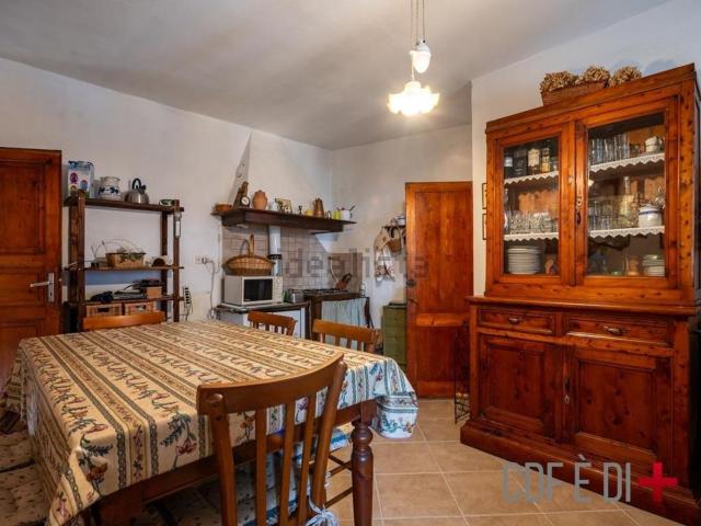 Appartamento in vendita a Montieri, Toscana