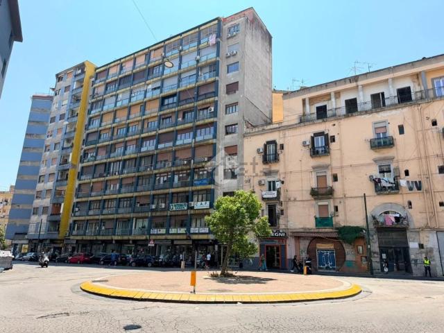 Appartamento in vendita a Mercato, Napoli