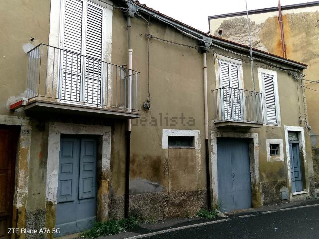 Appartamento in vendita a Risaro, Sicilia