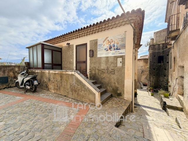 Appartamento in vendita a Centro Storico, Calabria