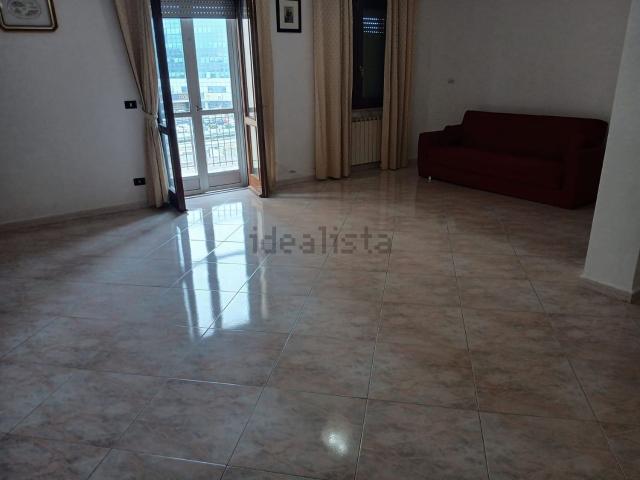 Appartamento in vendita a Nicolosi, Latina